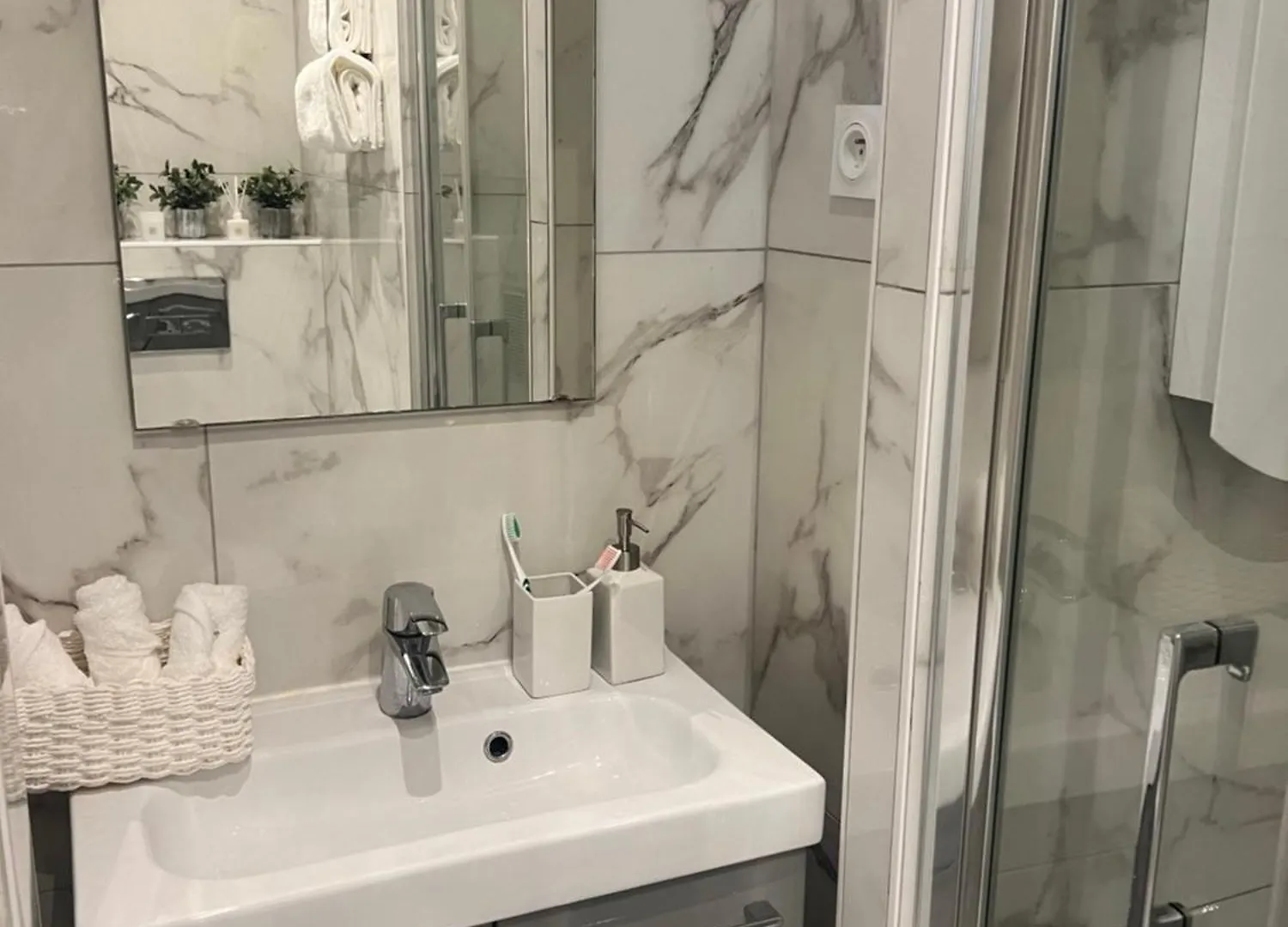 Charming 16 Appartement Paris